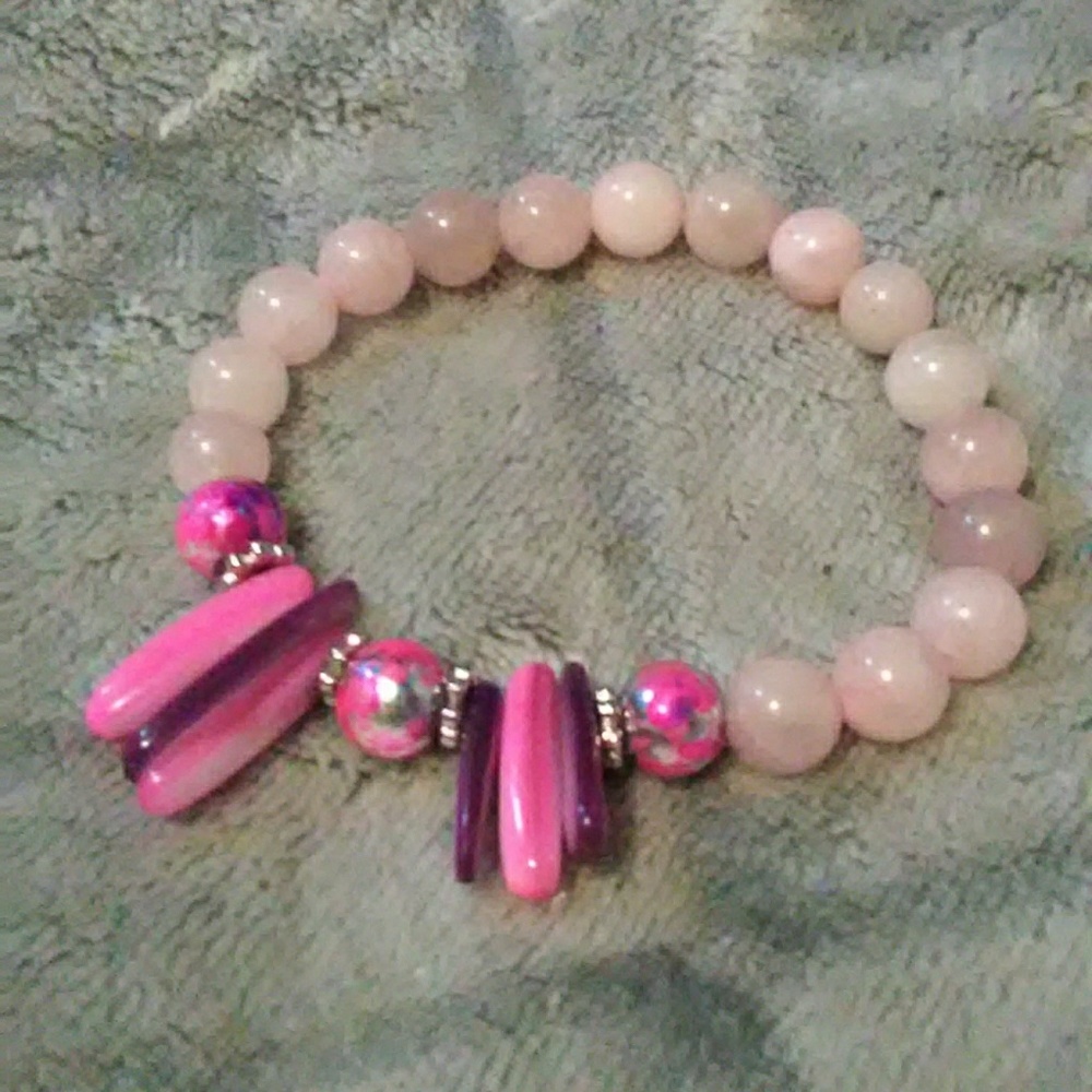 Handcrafted glass beaded bracelet